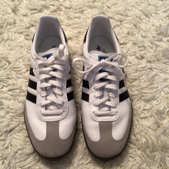 Women’s Size 11 Adidas Samba - Picture 1 of 8